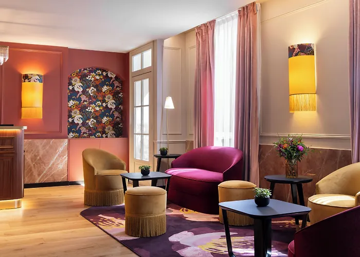 Otel Mayflower Opera 4*