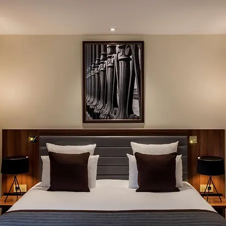 Ξενοδοχείο Mayflower Opera 4*