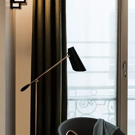 Mayflower Opera ホテル