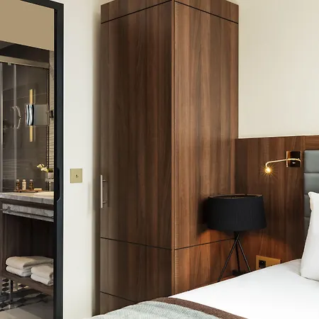 Mayflower Opera 4* パリ