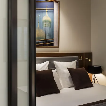 Hotel Mayflower Opera 4*