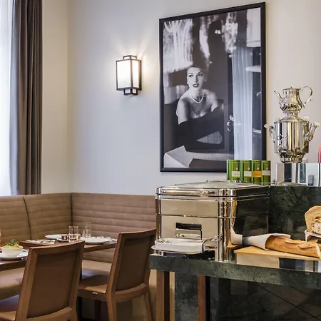 Mayflower Opera ホテル