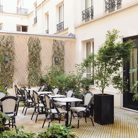 Mayflower Opera Otel 4*