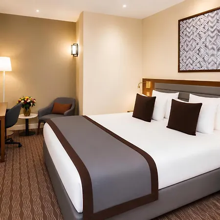 Mayflower Opera Hotel