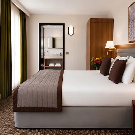 Mayflower Opera 4*