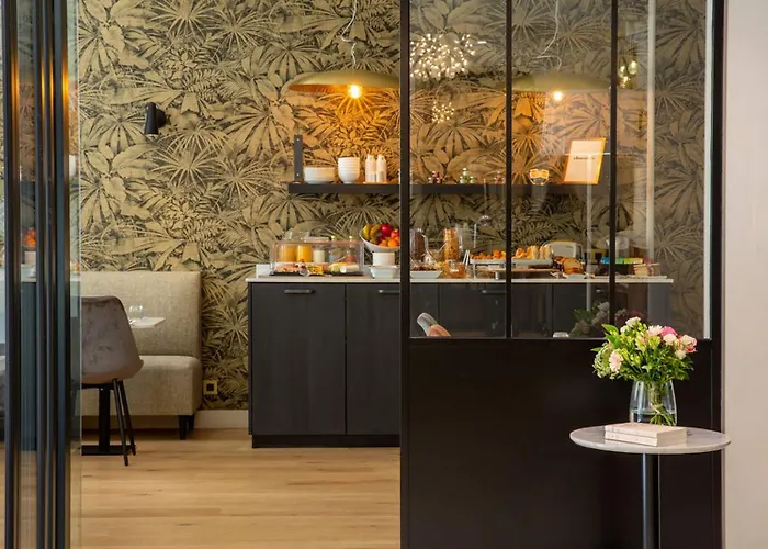 Mayflower Opera 酒店