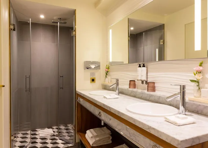 酒店 Mayflower Opera