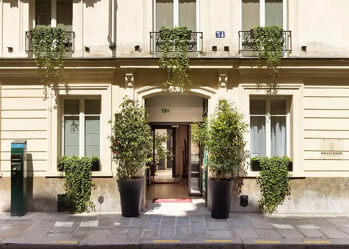 Mayflower Opera 酒店