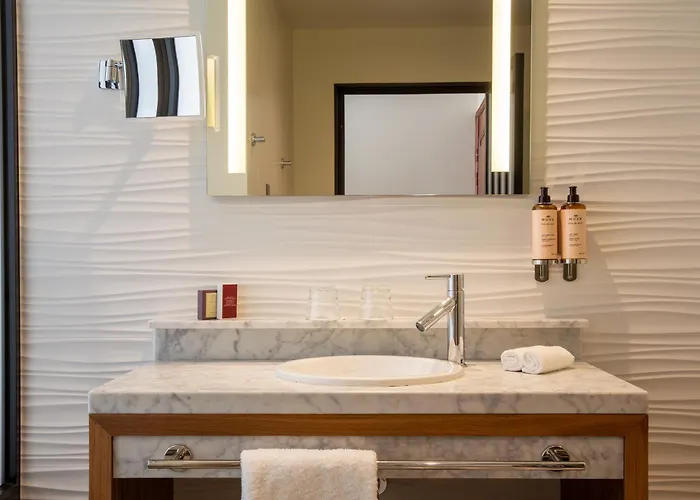 Mayflower Opera 酒店