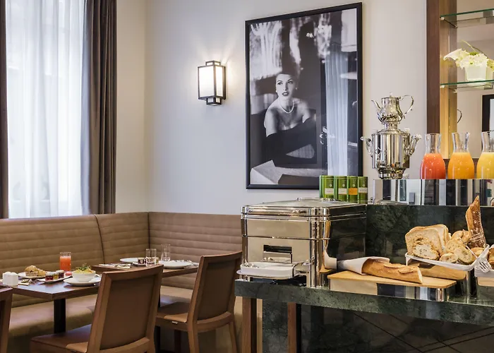 Mayflower Opera 酒店