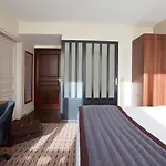 Hotel Mayflower Opera 4*