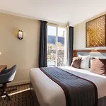 Mayflower Opera Hotel