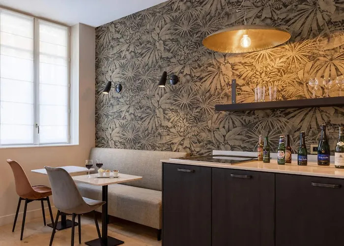 Mayflower Opera Hotell 4*