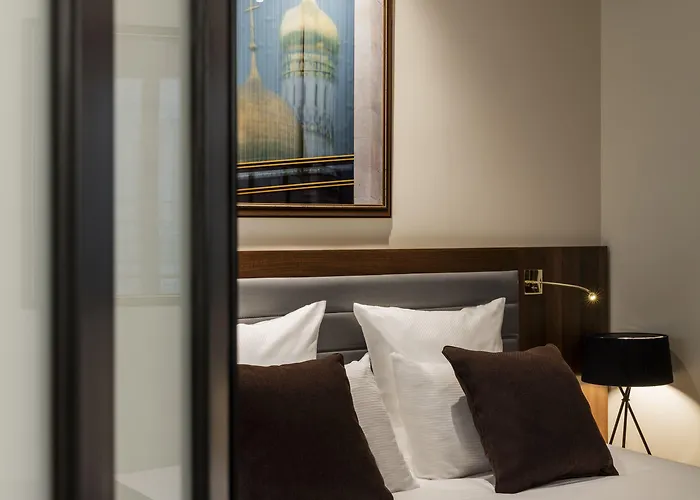 Hotell Mayflower Opera 4*