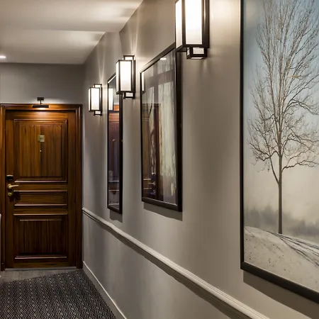 Mayflower Opera Otel 4*